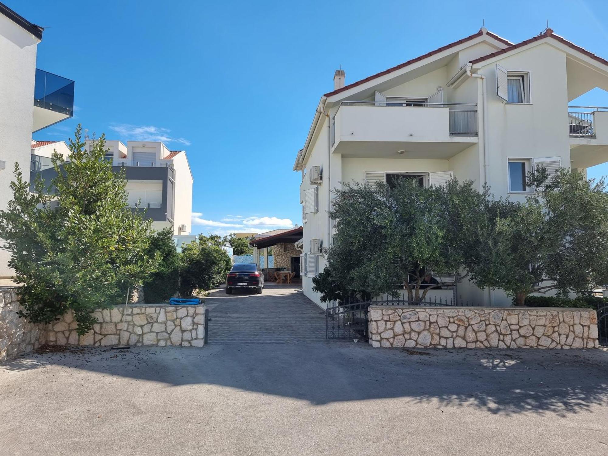 The Golden Grotto Apartments Novalja Kültér fotó